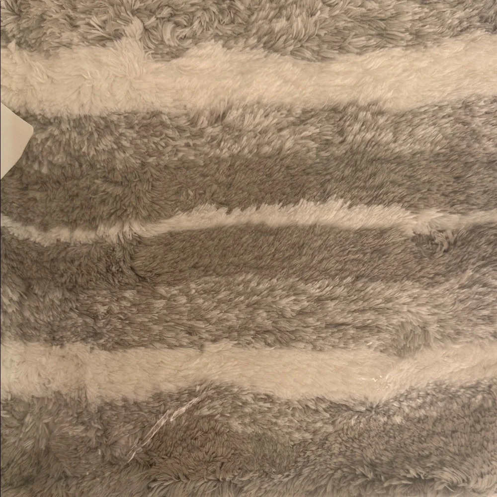Eversoft Collection Bath Rug by Riviera Home - Silver Striped Bath Rug